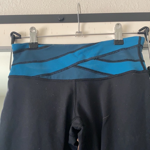 Lululemon Leggings (full length) blue detailing :) - Picture 3 of 5